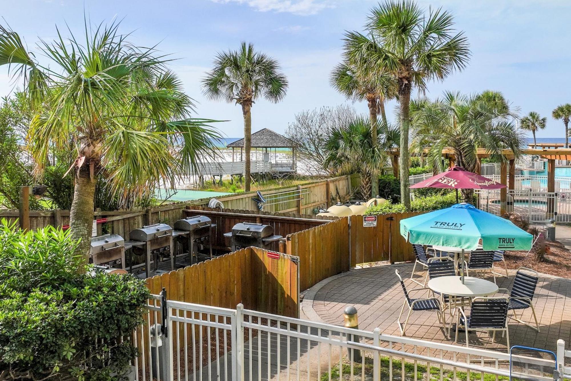 Pelican Beach Resort By Panhandle Getaways Destin Exterior foto